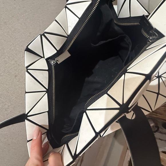 Bao Bao Issey Miyake Geometric White and Black Tote Bag - Picture 13 of 15